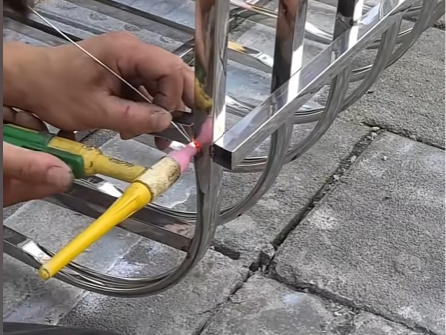 如何避免？薄壁不锈钢管焊接时变形